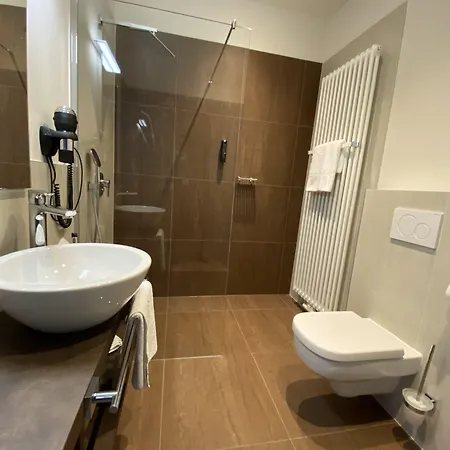 Jakobslust 3*